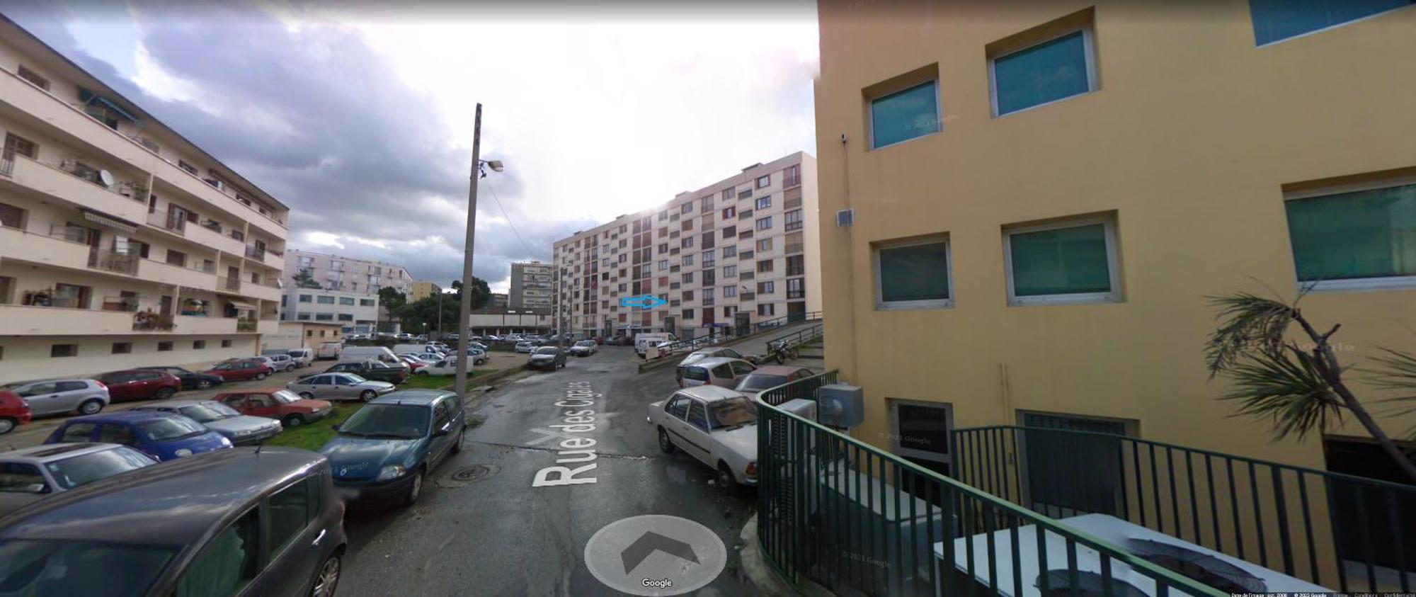 Appartement Traversant 2 Chambres Аячо Екстериор снимка