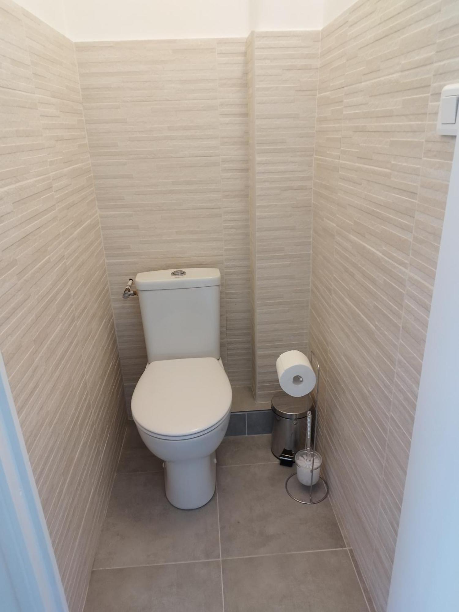 Appartement Traversant 2 Chambres Аячо Екстериор снимка